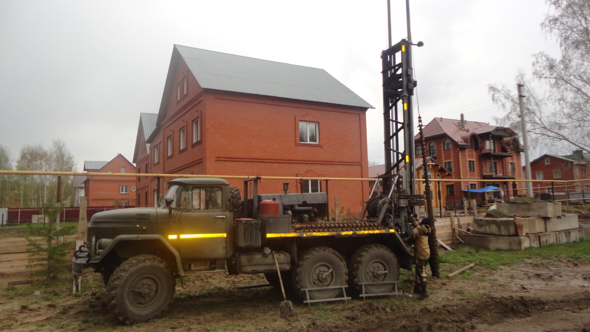 Буровая установка УРБ-2А2 на базе вездехода КАМАЗ для инженерных изысканий
